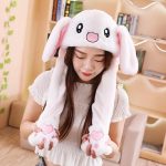 cappello con orecchie che si muovono