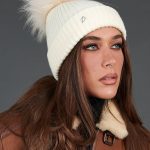 cappello con pon pon