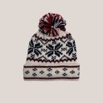 cappello con pon pon